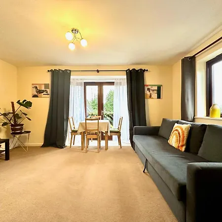 Super Apartment Next To Bicester Village Sleeps 4 Exterior photo
