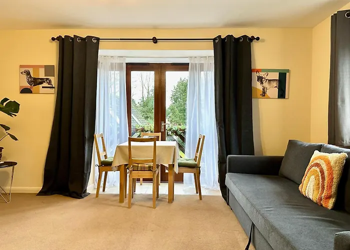 Super Apartment Next To Bicester Village Sleeps 4