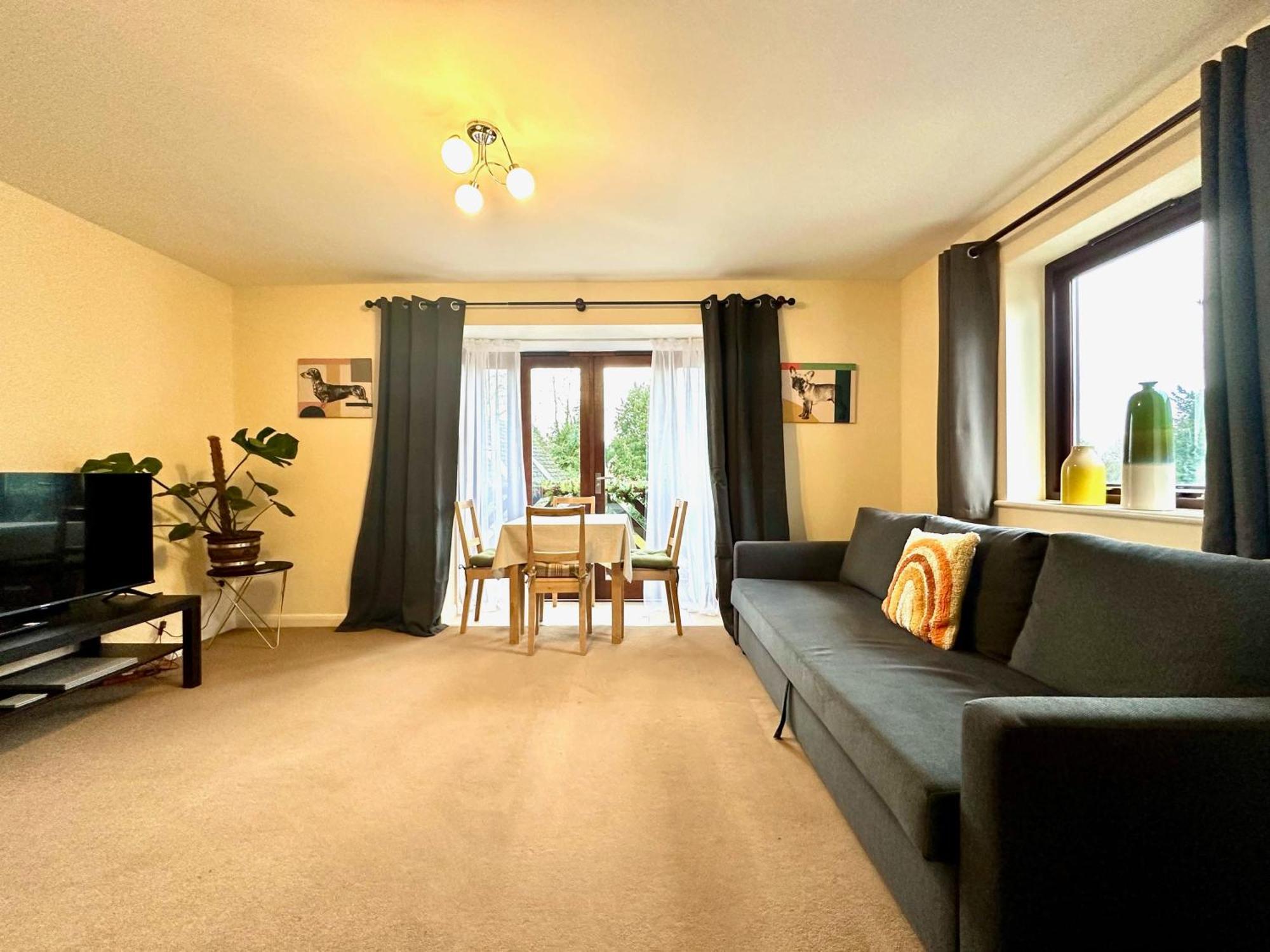 Apartment Super Next To Village Sleeps 4